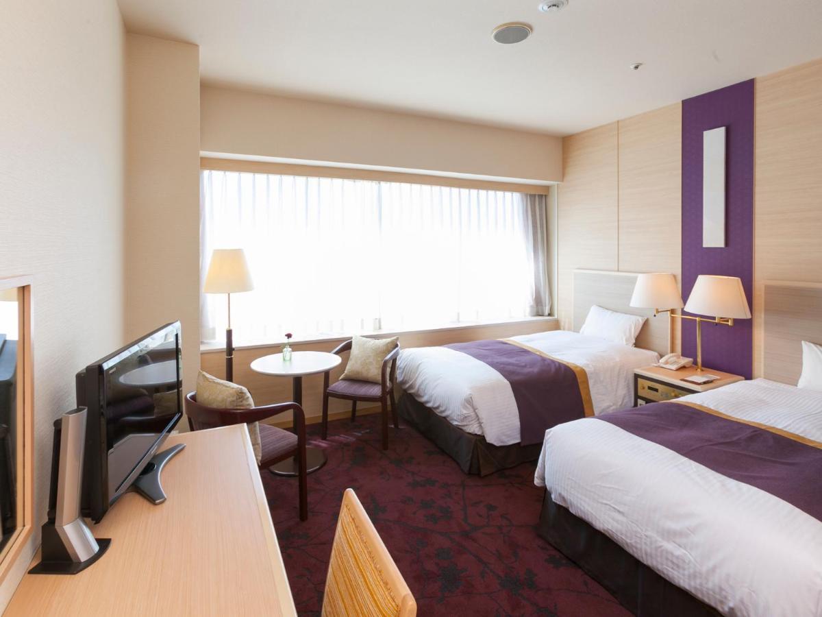 Chofu Creston Hotel Bagian luar foto